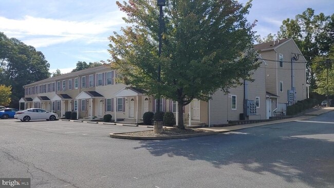 Building Photo - 75 S Reber St