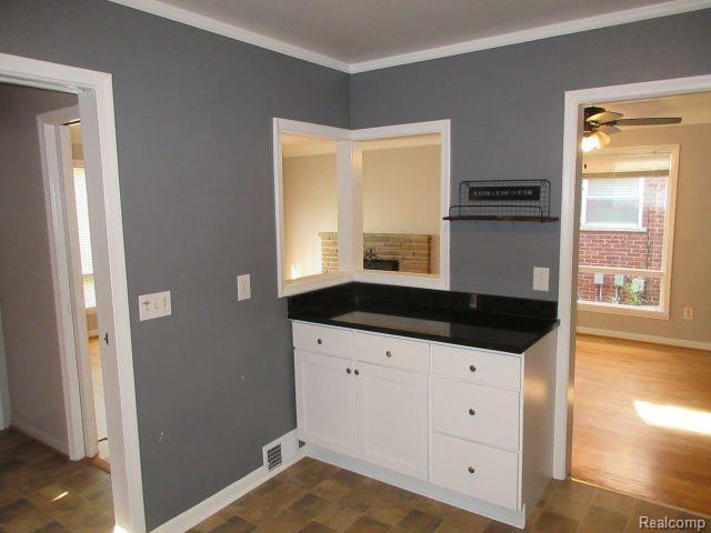 Building Photo - 320 Catalpa Dr