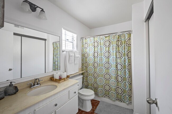 Full bathroom2 - 9960 Scripps Vista Way