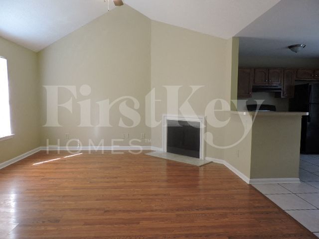 Building Photo - 4344 Cleopatra Dr