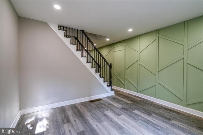 Building Photo - 160 East St