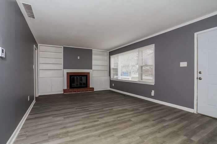 Building Photo - 4931 Fairfield Cir