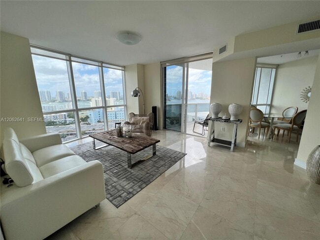 Building Photo - 18201 Collins Ave