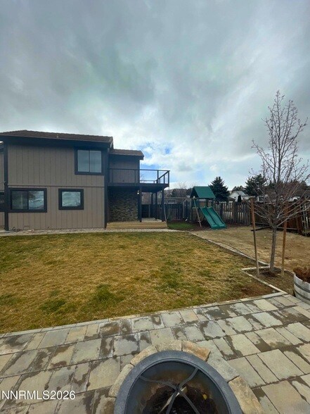 Building Photo - 2205 Stowe Dr