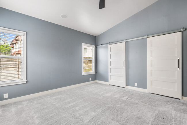 Building Photo - 201 Chichester Pl