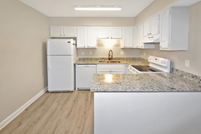 Building Photo - 7021 Stonington Ln