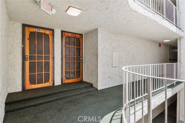 Building Photo - 3565 Linden Ave