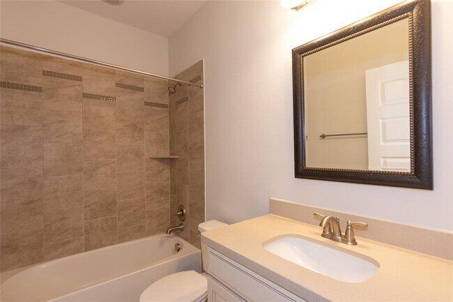 Building Photo - 12205 Terraza Cir