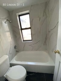 Building Photo - 80 Linden St