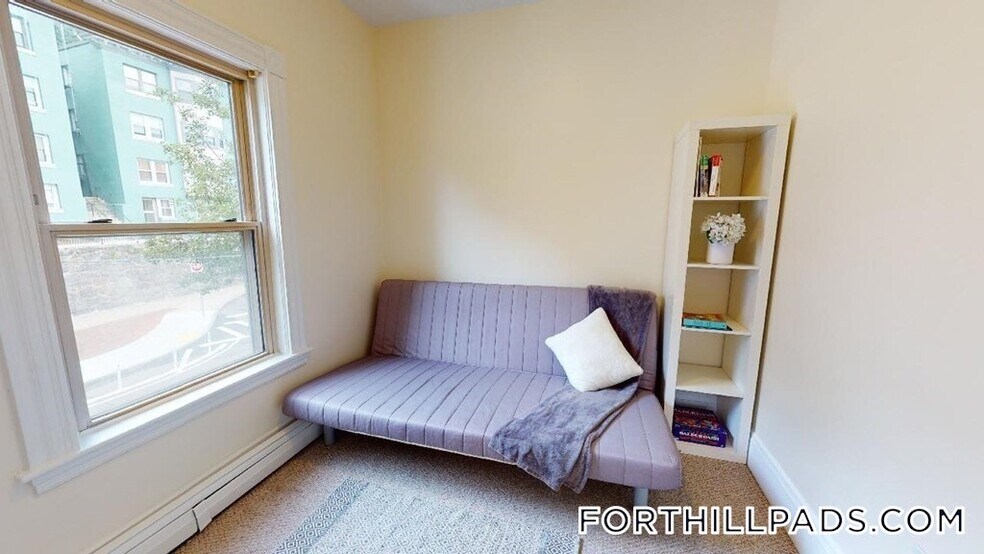 Building Photo - 149 Centre St