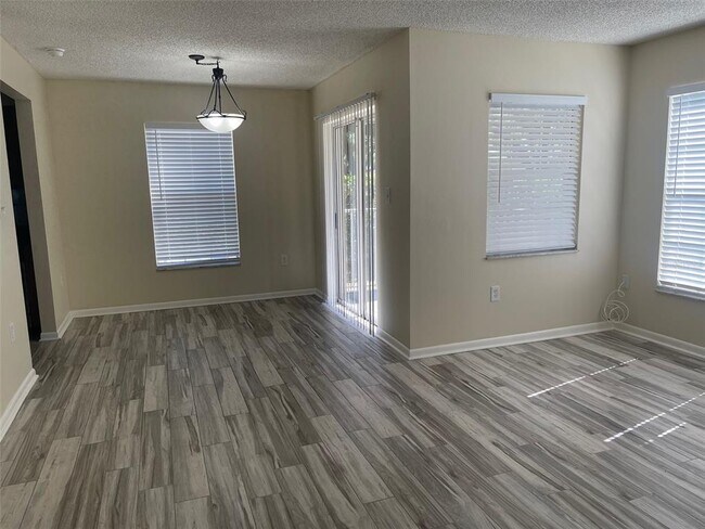 Building Photo - 2690 Coral Landings Blvd