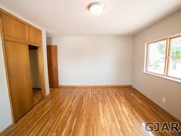 Building Photo - 430 N 16th St