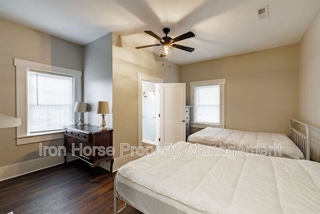 Building Photo - 1760 Old West Broad St