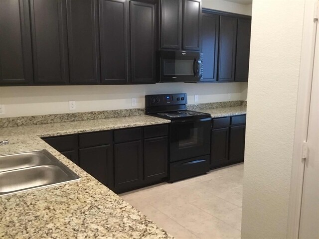 Building Photo - 19905 Per Lange Pass