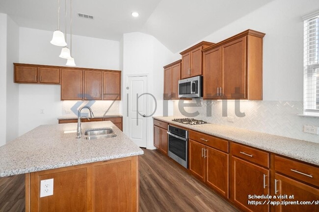 Building Photo - 2900 Long Slope Rd