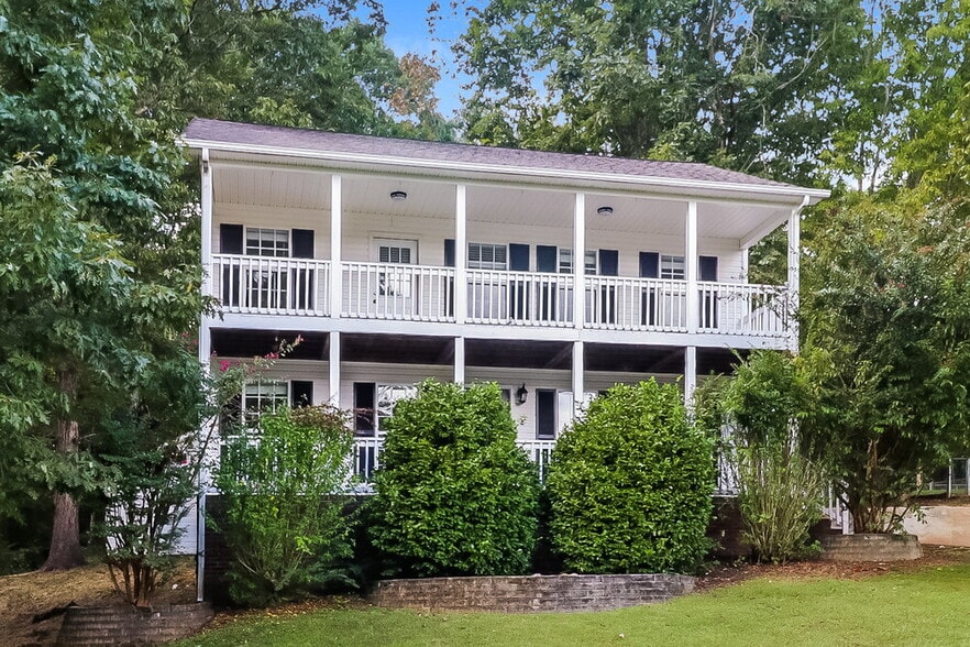 Building Photo - 1310 Candlewood Dr