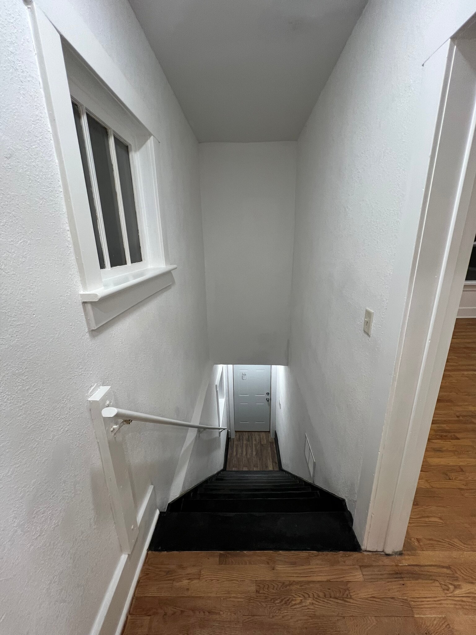 Stairs at Main Entrance - 5206 King Hill Ave