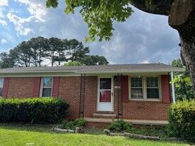 Building Photo - 6100 Belle Dr