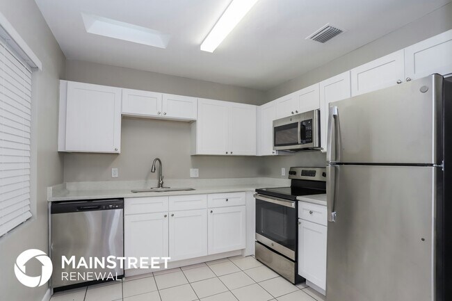 Building Photo - 1301 Farragut Dr N