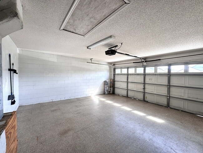 Building Photo - 7305 Marseille Cir