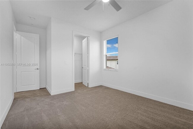 Building Photo - 4422 SW 122nd Ter