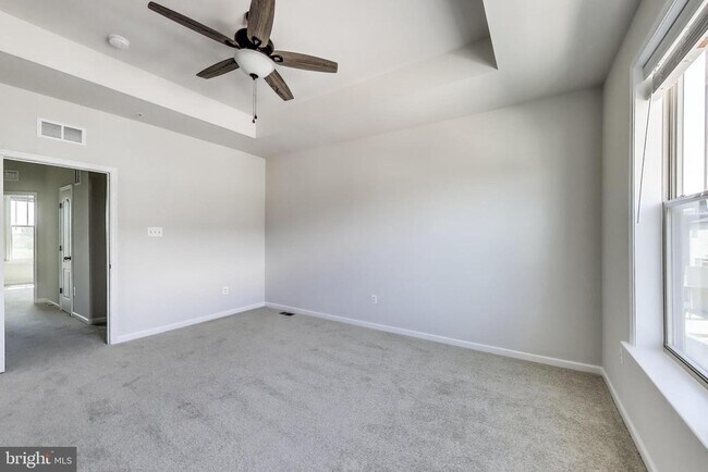 Building Photo - 1821 Jameson Dr
