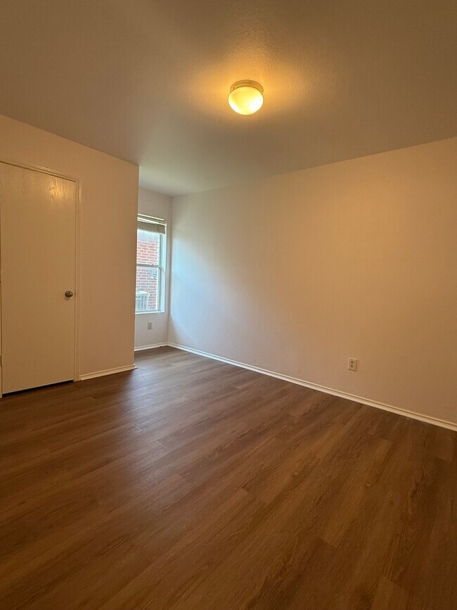 Building Photo - 8913 Quarry Ridge Trail