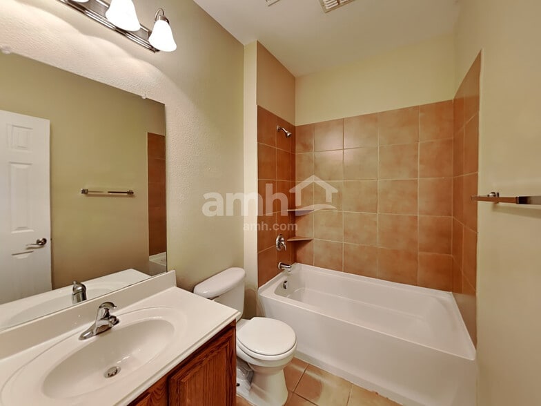Building Photo - 3706 Boxwood Dr