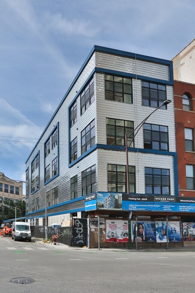 Building Photo - ARO- Affordable 1 Bedroom Apartment Brand New 1 Bed in Wicker Park. 12' Ceilings. Huge Windows, E...