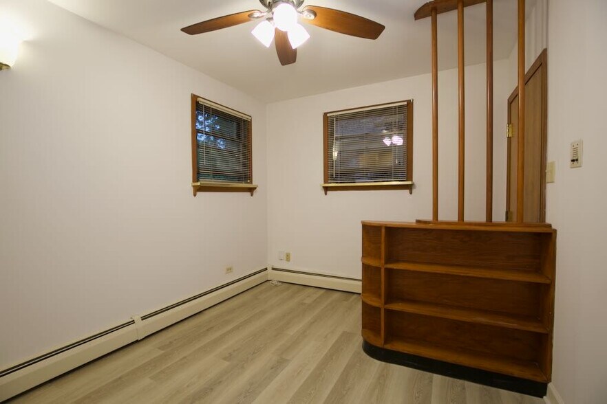 Building Photo - 2825 W Shakespeare Ave