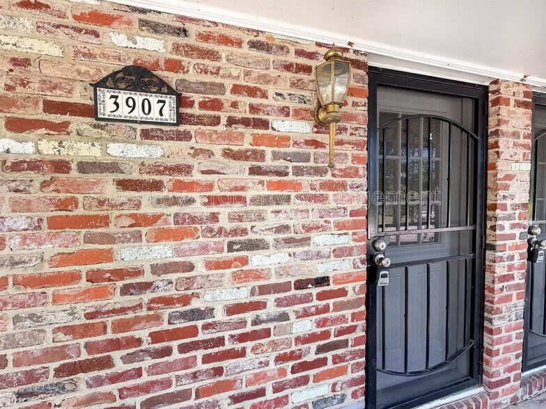 Building Photo - 3907 Kingsbridge Rd