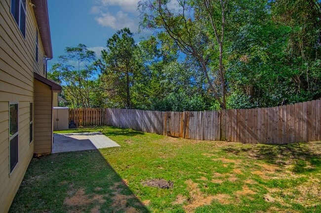 Building Photo - 1907 Westminster Dr