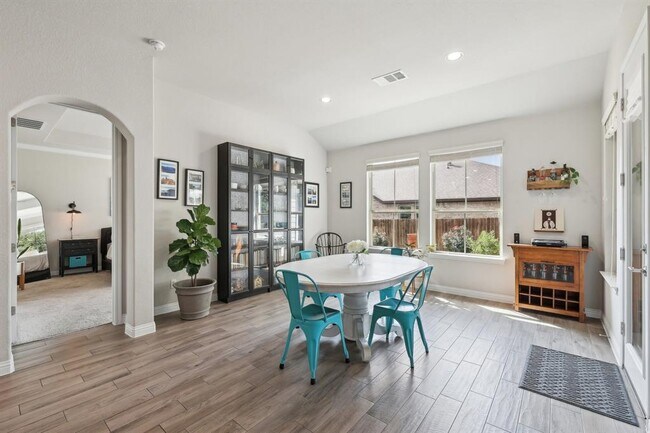 Building Photo - 712 Germander Rd