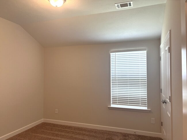 Building Photo - 8094 Bannock Cir