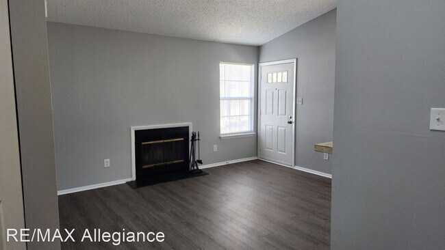 Building Photo - 2 br, 1 bath House - 610 CROWS NEST COURT