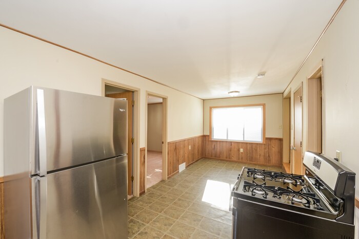 Building Photo - 4544 Otter Lake Rd
