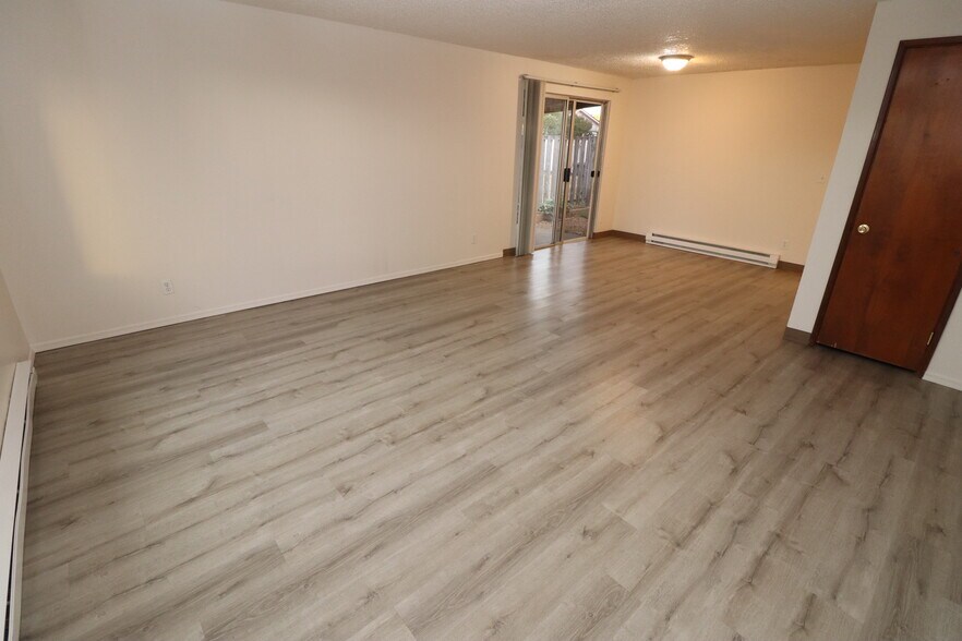 Building Photo - 4732 Cougar Ct SE