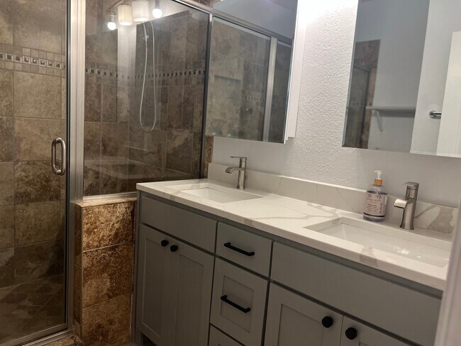 Building Photo - 1734 Ascension Point Dr