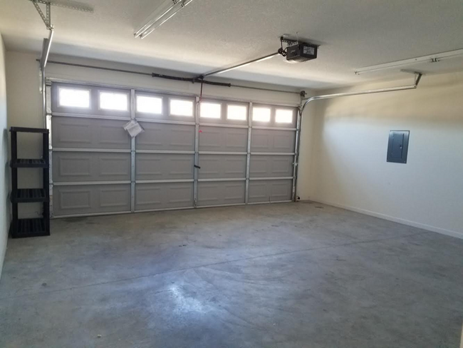 Building Photo - 5426 Creekhead Cove Ln