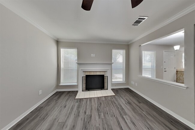 Building Photo - 10011 Storm Meadow Dr