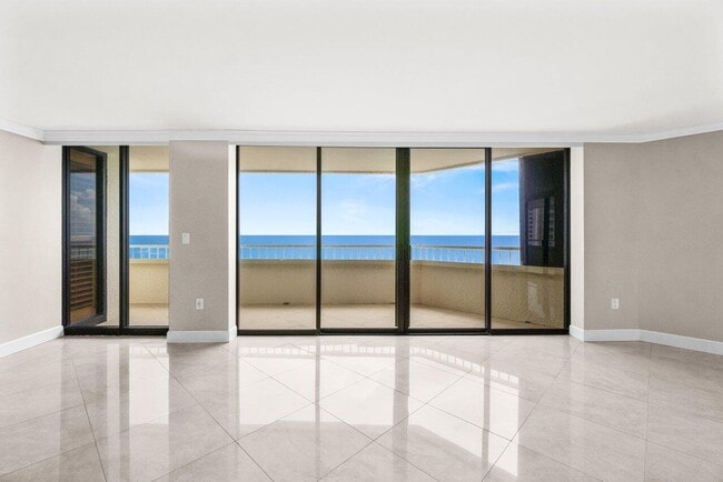 Building Photo - 5070 N Ocean Dr