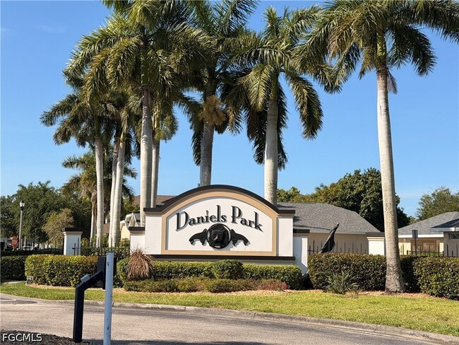 Building Photo - 14028 Danpark Loop