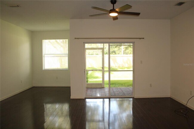 Building Photo - 3429 Parkridge Cir