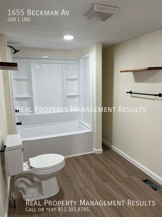 Building Photo - 1655 Beckman Ave