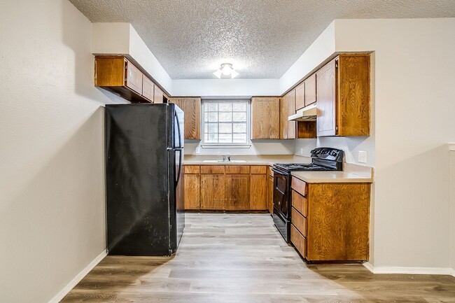 Building Photo - 2521 Indigo Ln