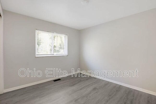 Building Photo - 1029 Binns Blvd