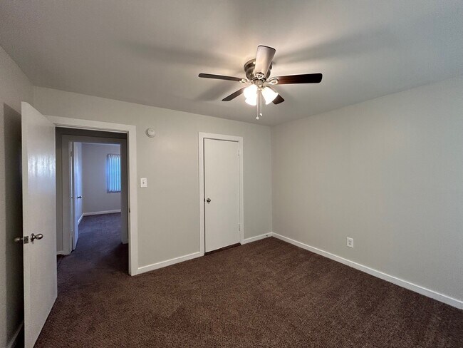 Building Photo - 3629 N MacGregor Way