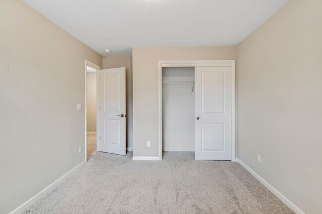 Building Photo - 1116 Encore Wy W