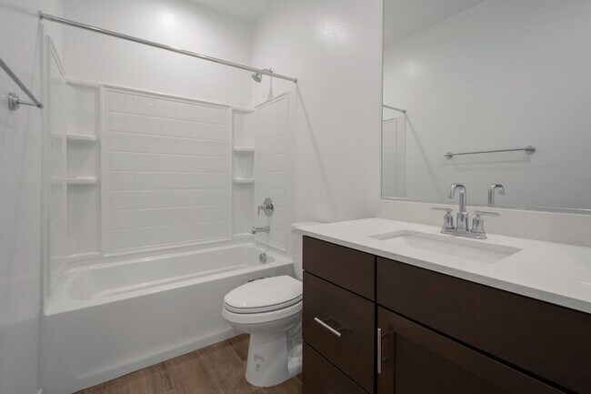 Building Photo - Like Brand New Luxurious Modern 3 Bedroom 2 Bath Townhome in Warner Meadow – Rare Rental Opportun...