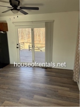 Building Photo - 555 E No Name Rd